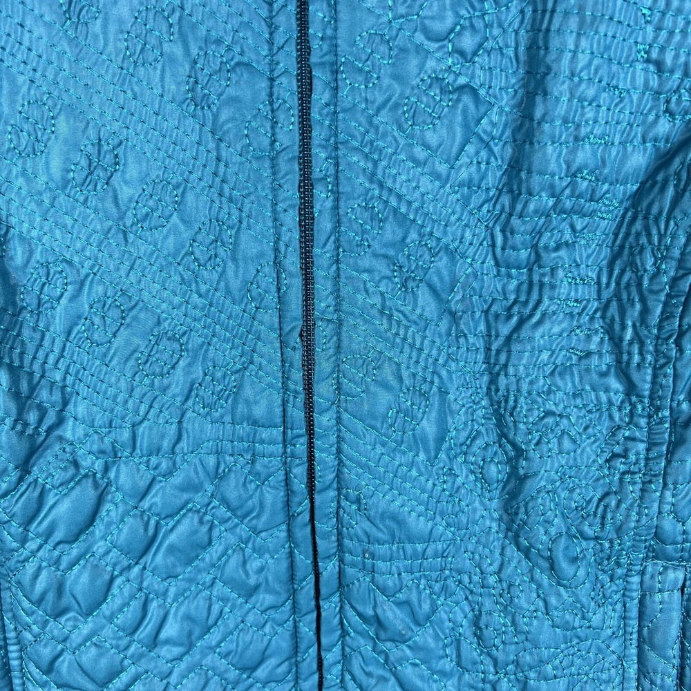 Excellent Condition Chico's Womens Teal Embroidery Puffer Vest Size 0‎  Zipper - Picture 6 of 7